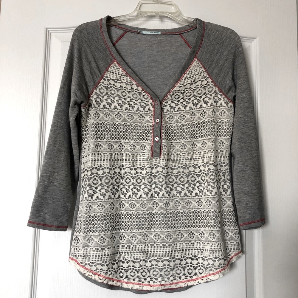 Maurices shirt